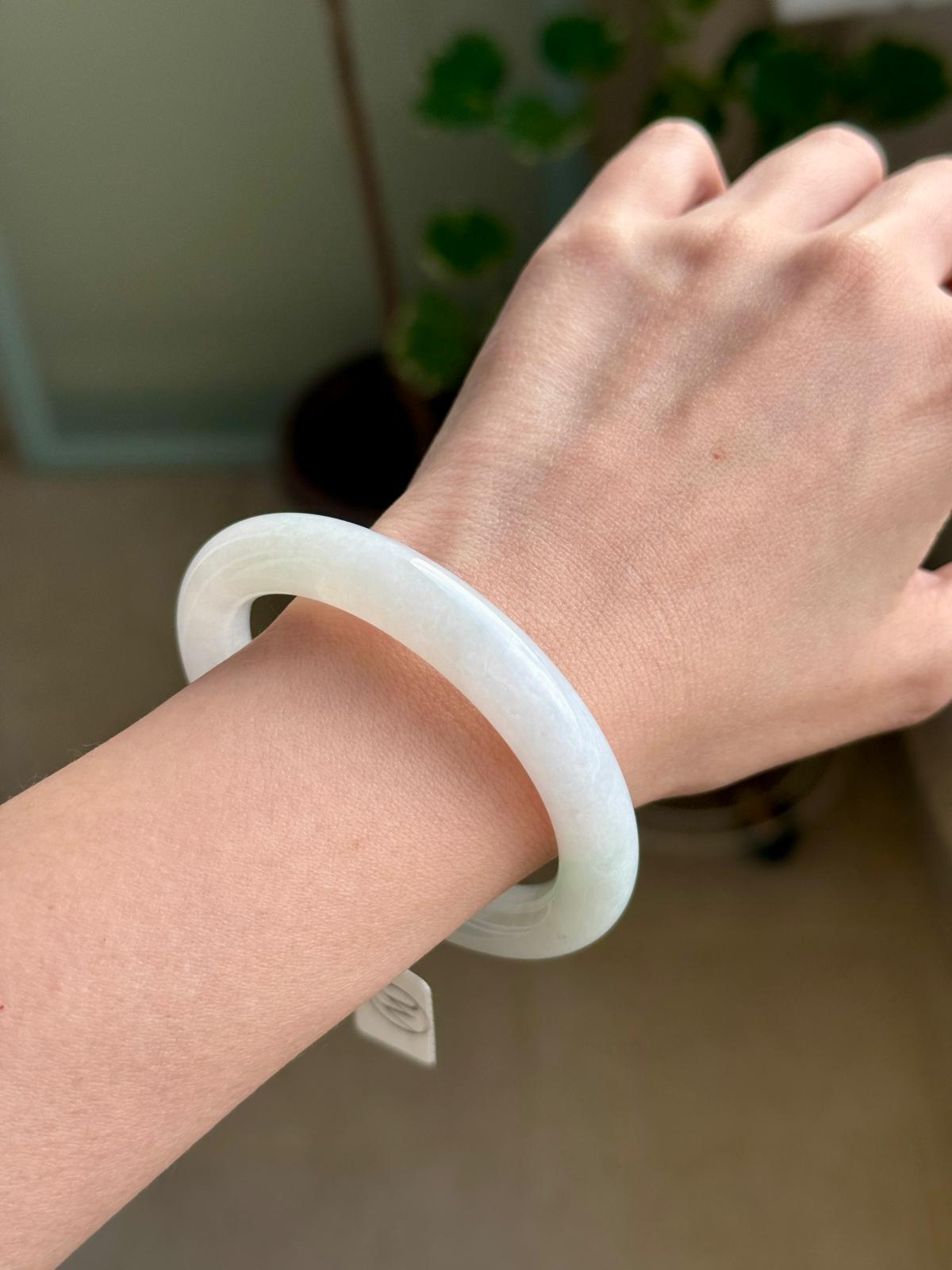 54.3mm Icy White (Premium Cut!)