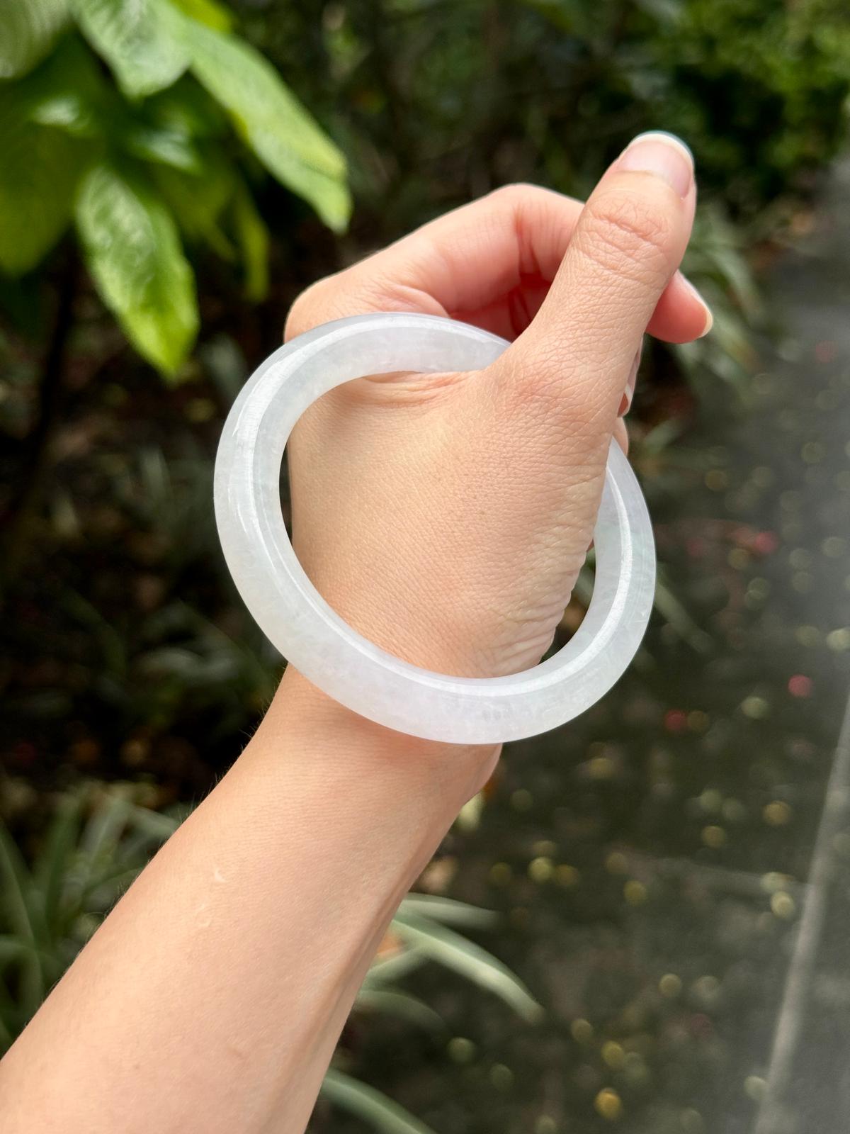 57.4mm Icy Near Colorless (Thick Cut!)