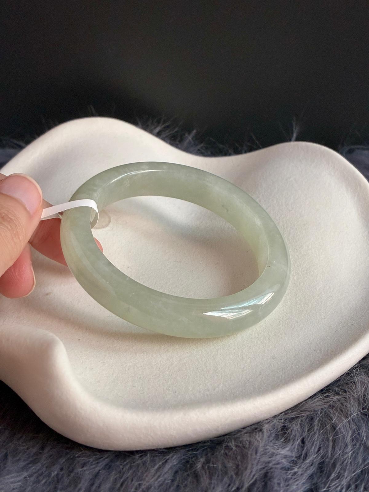 56.2mm Icy Light Warm Green