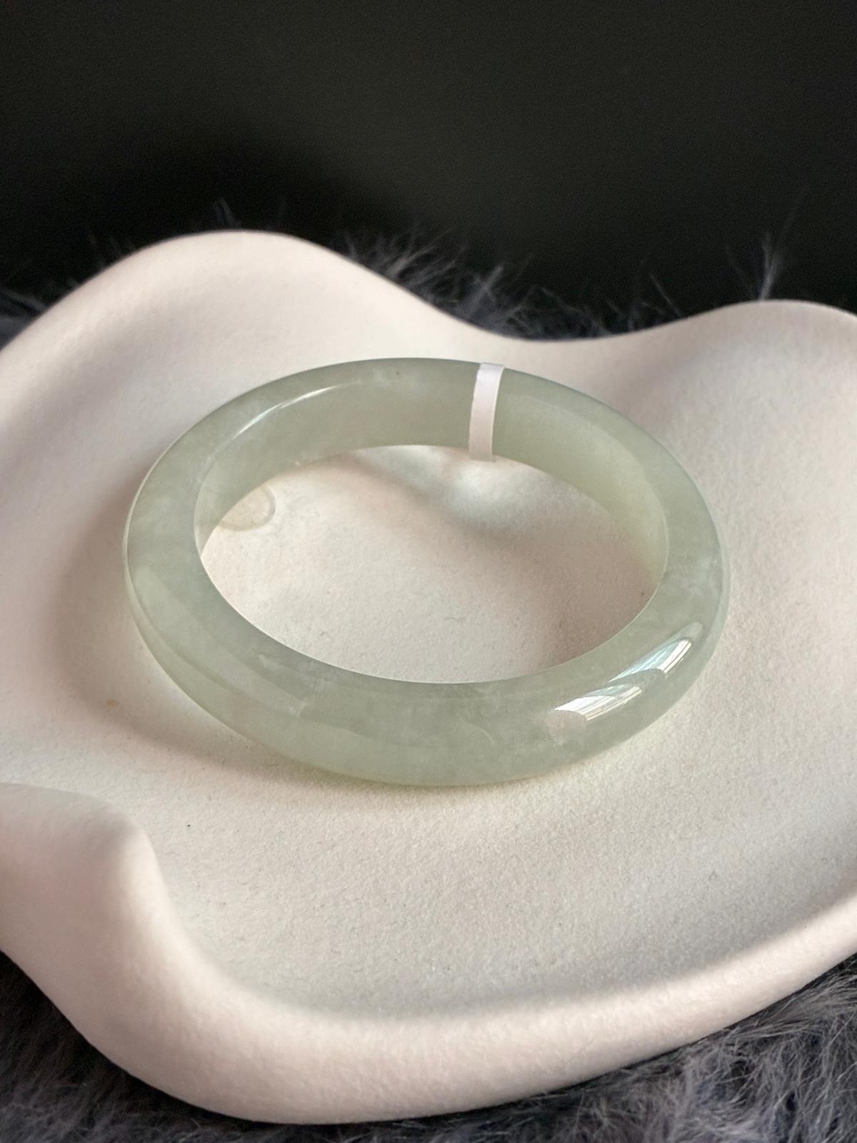 56.2mm Icy Light Warm Green