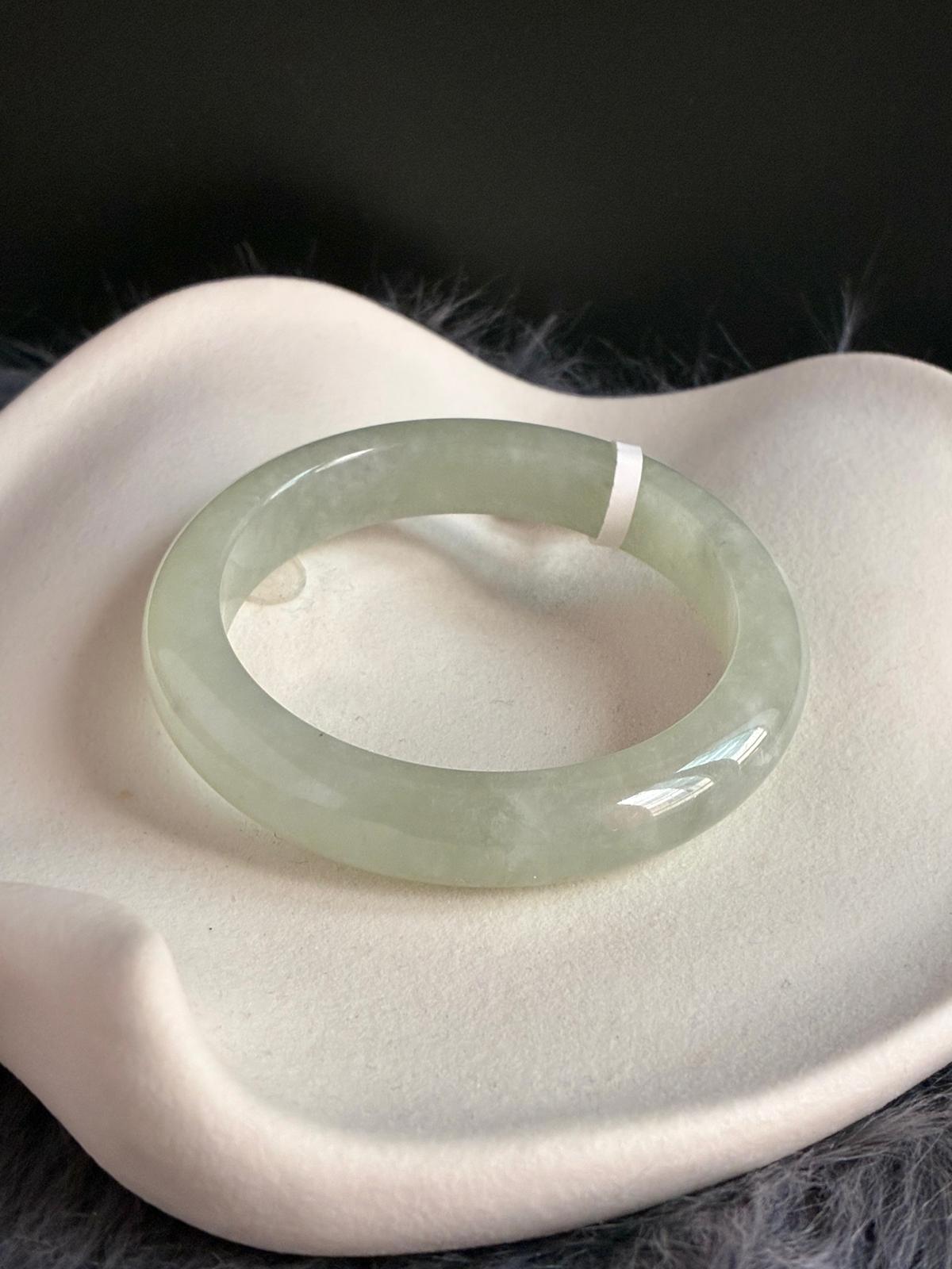 56.2mm Icy Light Warm Green