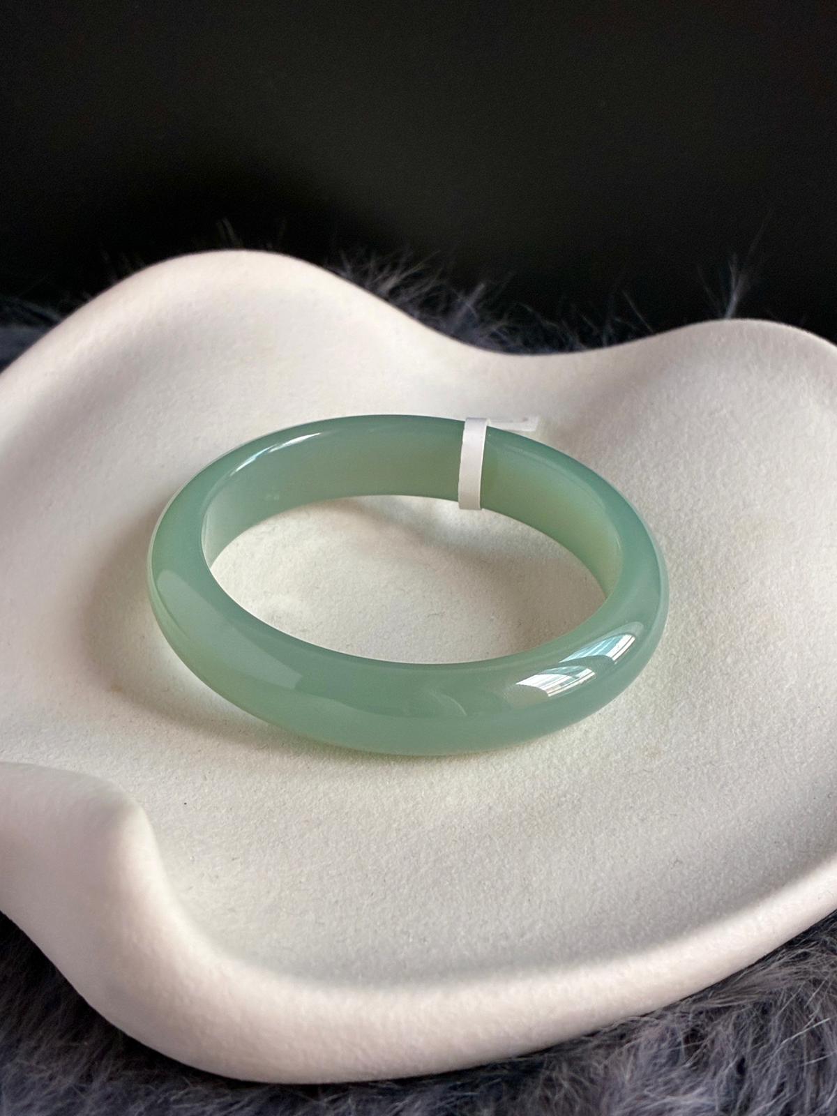 53.3mm Poreless Deep Celadon Oval (Collector's Grade)