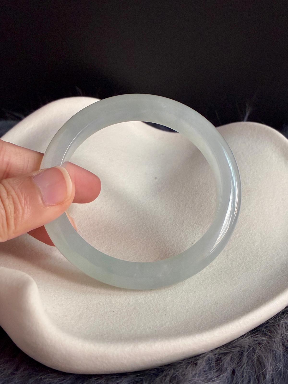 56.5mm Glowy Faint Blue (Premium!)
