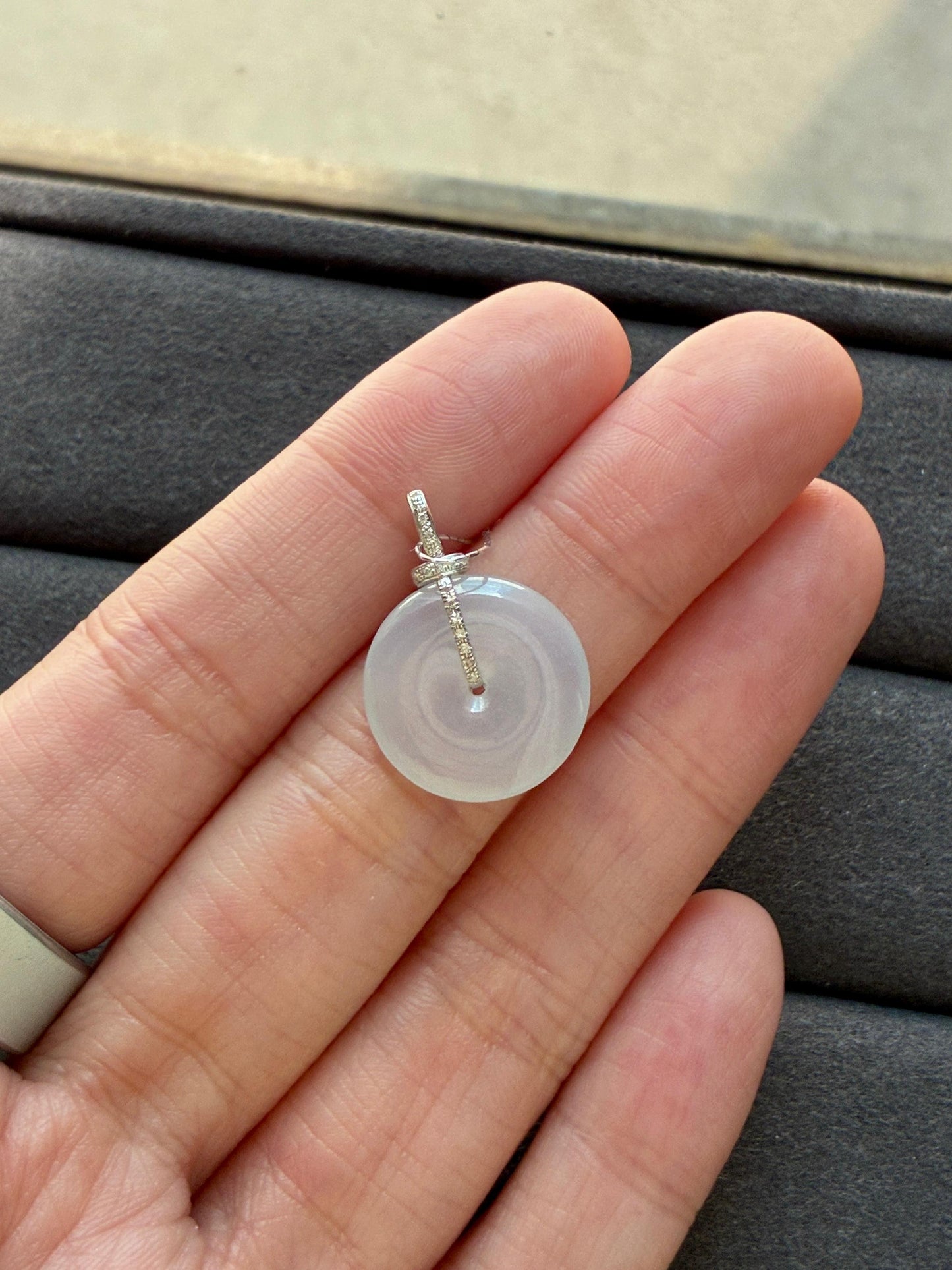 18K Waxy Colorless Donut Pendant