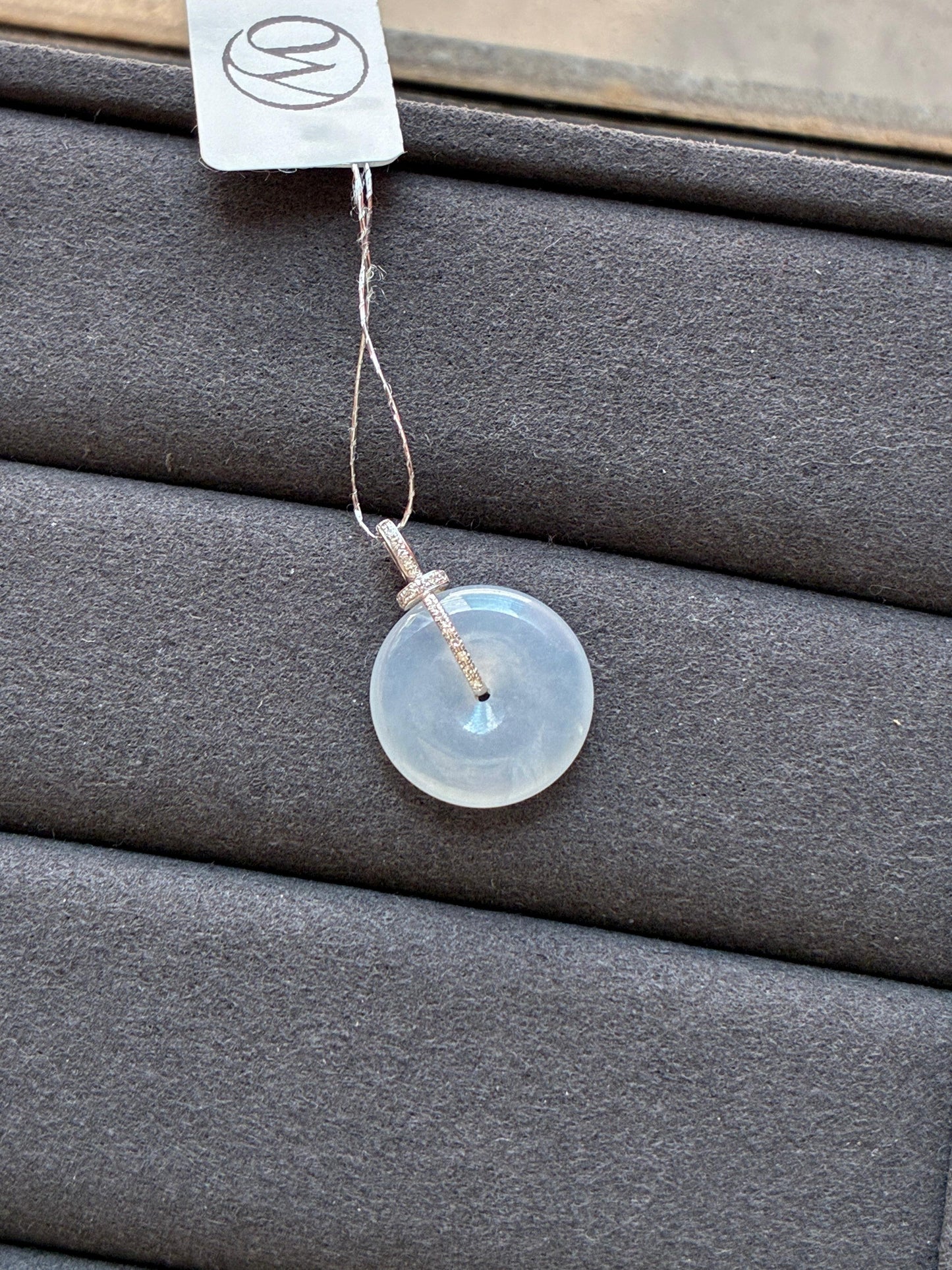 18K Waxy Colorless Donut Pendant