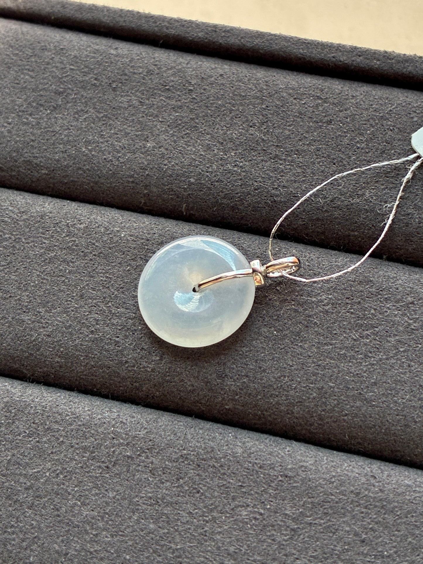 18K Waxy Colorless Donut Pendant