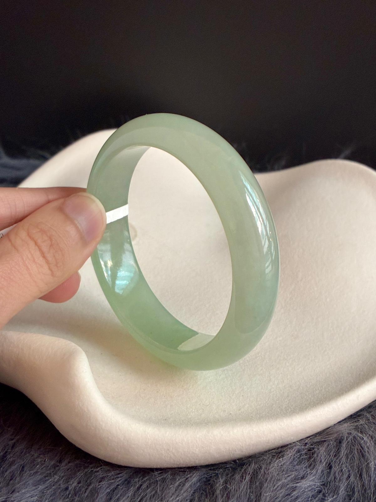 52.9mm Icy Sweet Apple Green