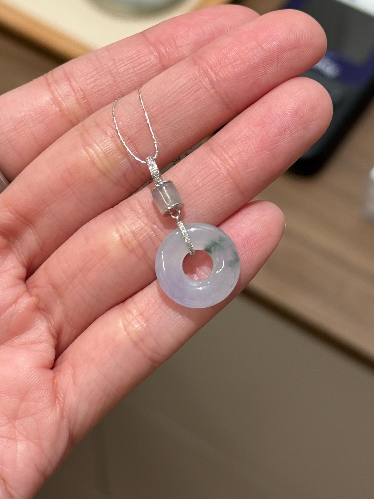 18K Icy Jelly Monet Donut Pendant