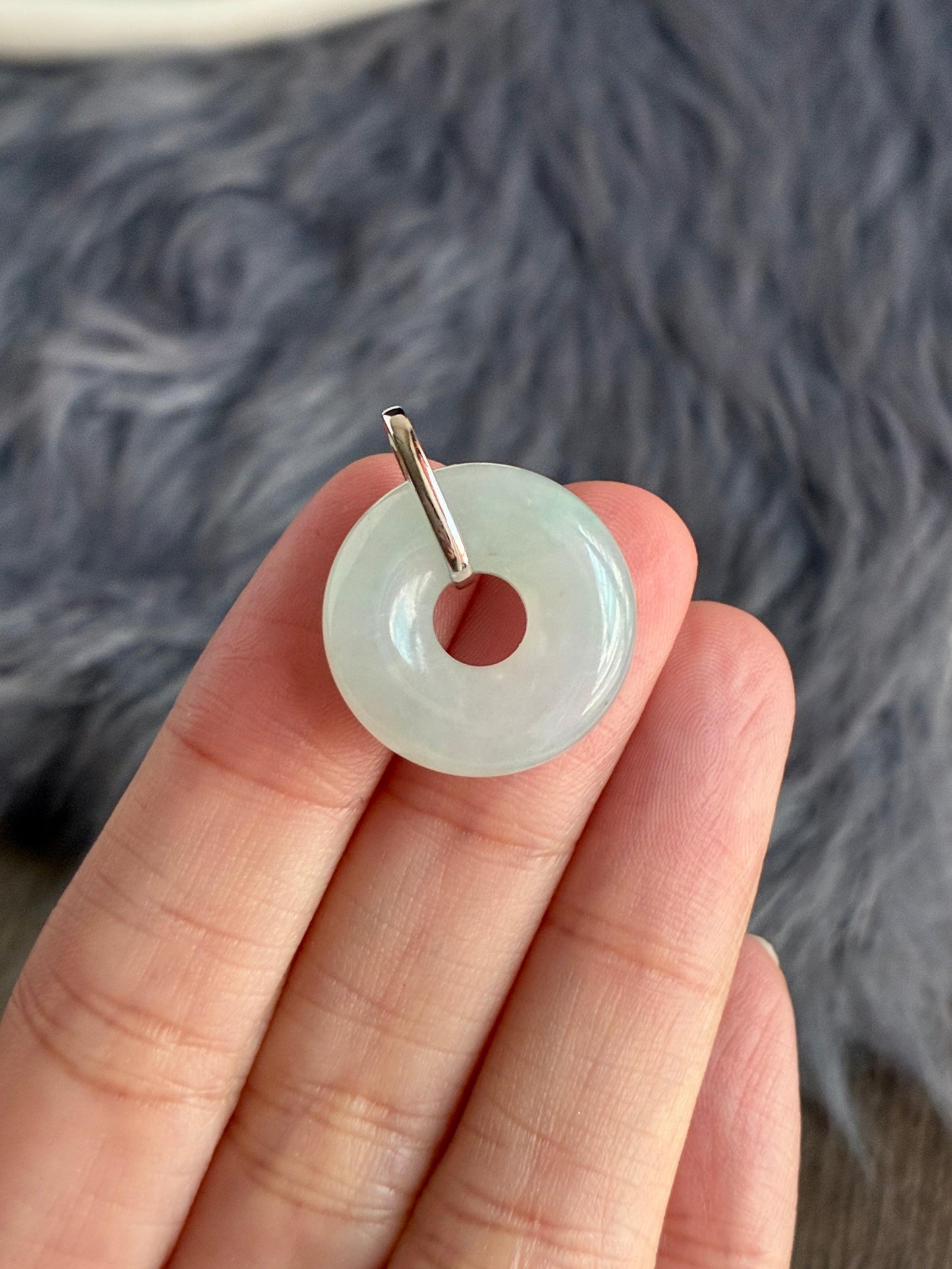 18K Icy Bluish Green Bagel Pendant (19.4mm)