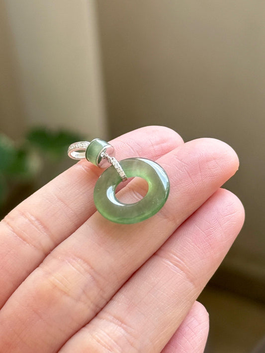 18K Icy Glowy Lake Green Donut Pendant (Highly Translucent!)