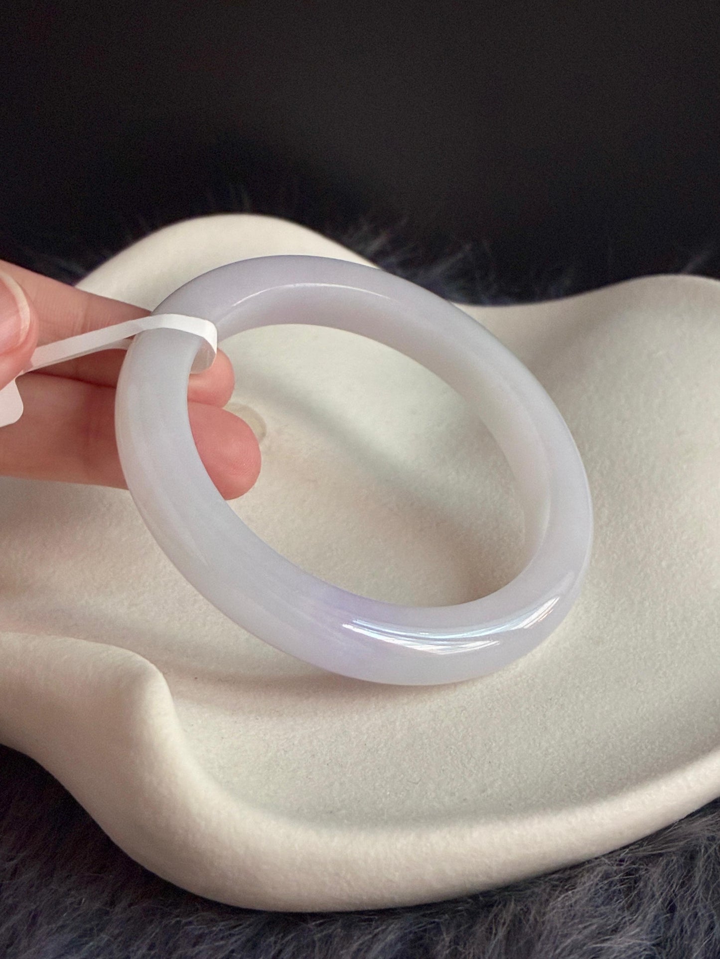 54.8mm Lavender on Snow (Premium)