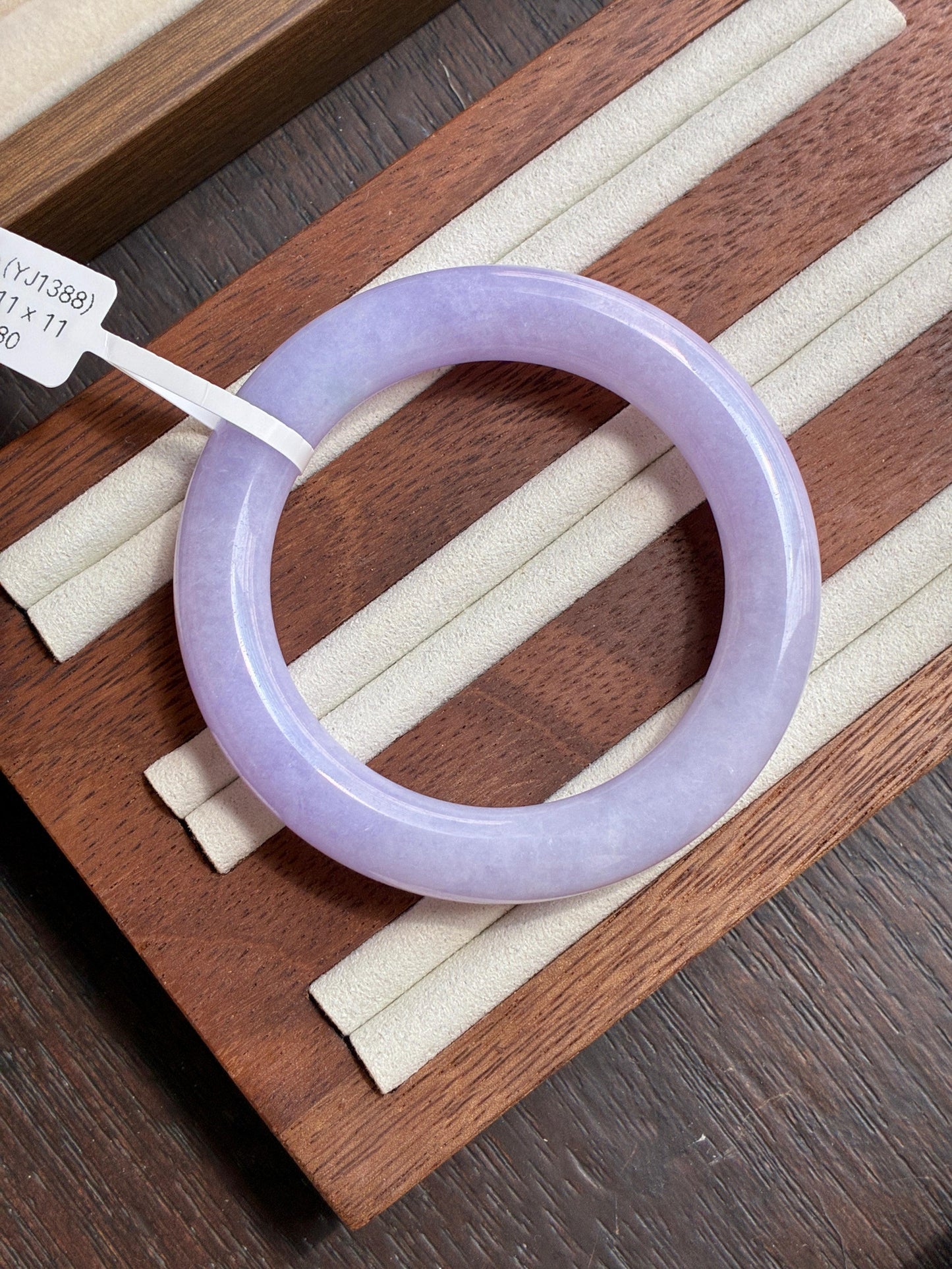 54.3mm Vivid Red-hued Lavender (Collector's Grade)