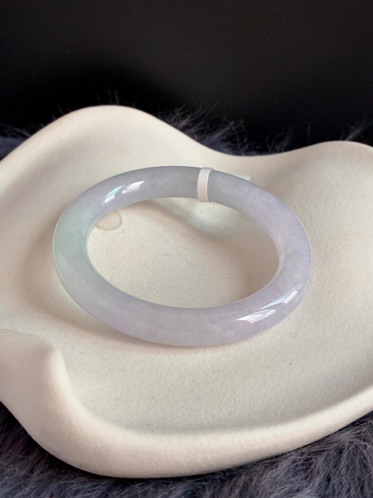 54.3mm Icy Light Lavender with Green (Premium Cut!)