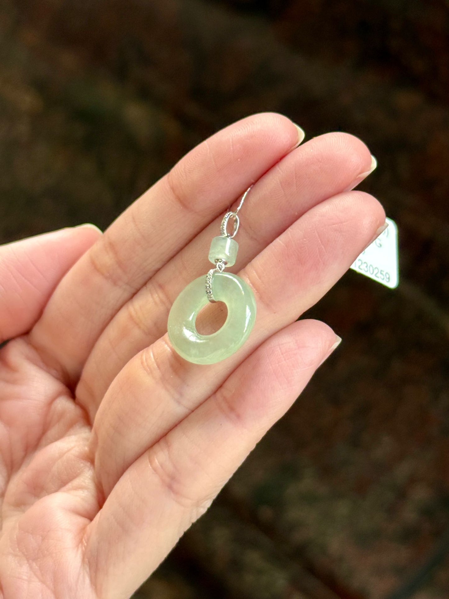 18K Glowy Light Green Bagel Pendant (WG & YG)