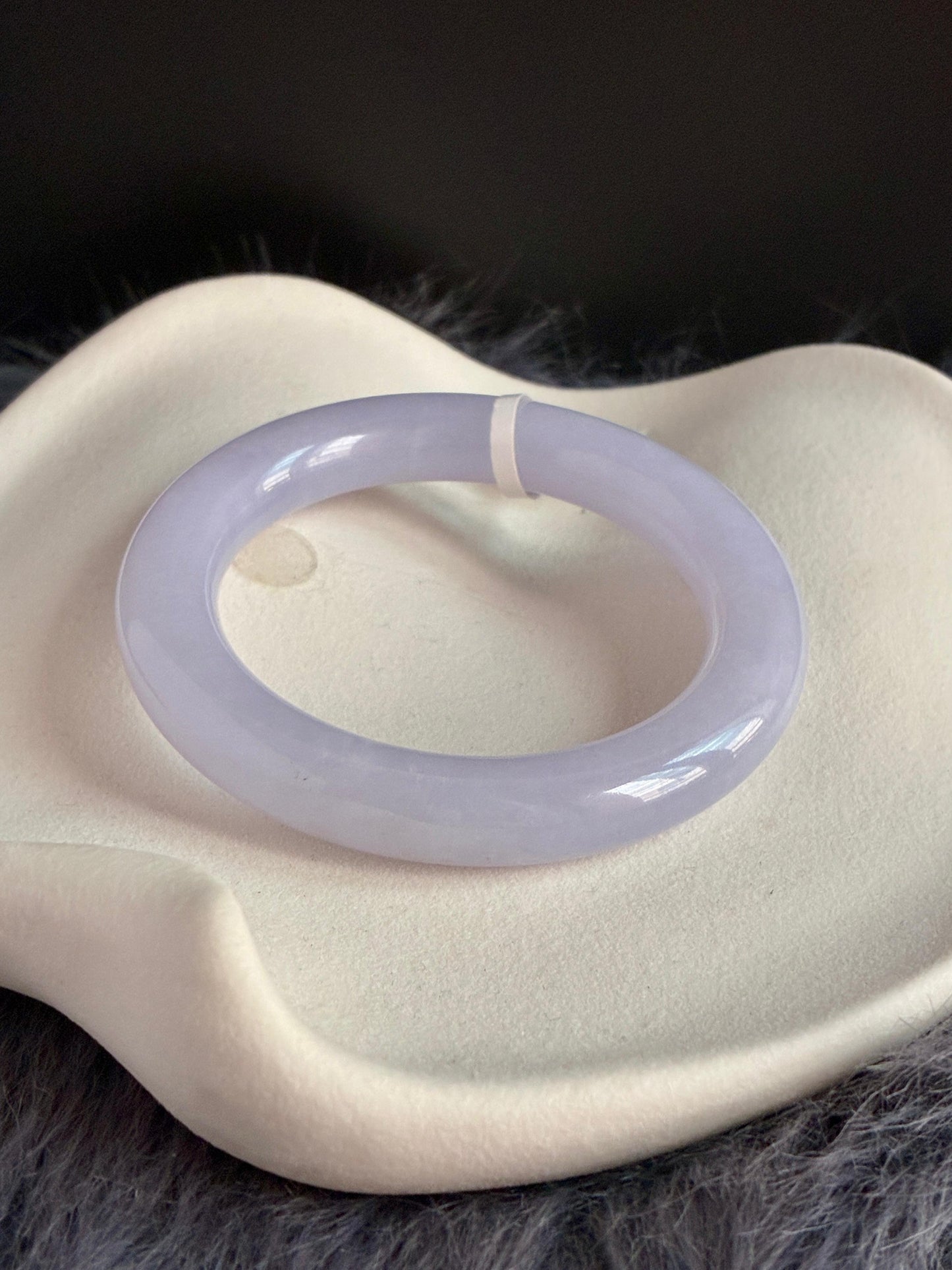 56.4mm Icy Vivid Lilac Lavender (Premium Cut)