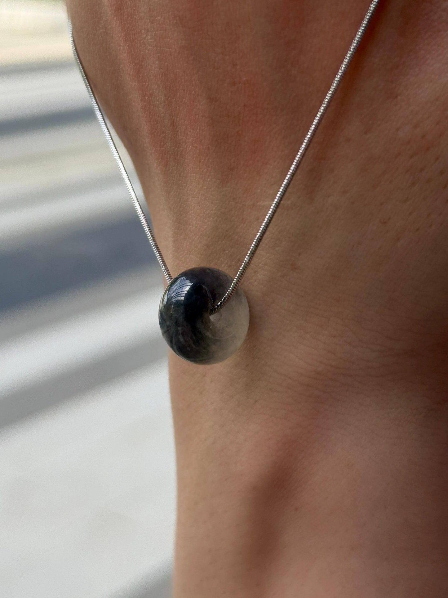 Icy Gradient Wuji Barrel Lu Lu Tong (with Chain)