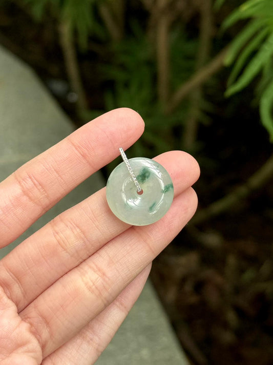 18K Icy Floral Donut Pendant (2cm)