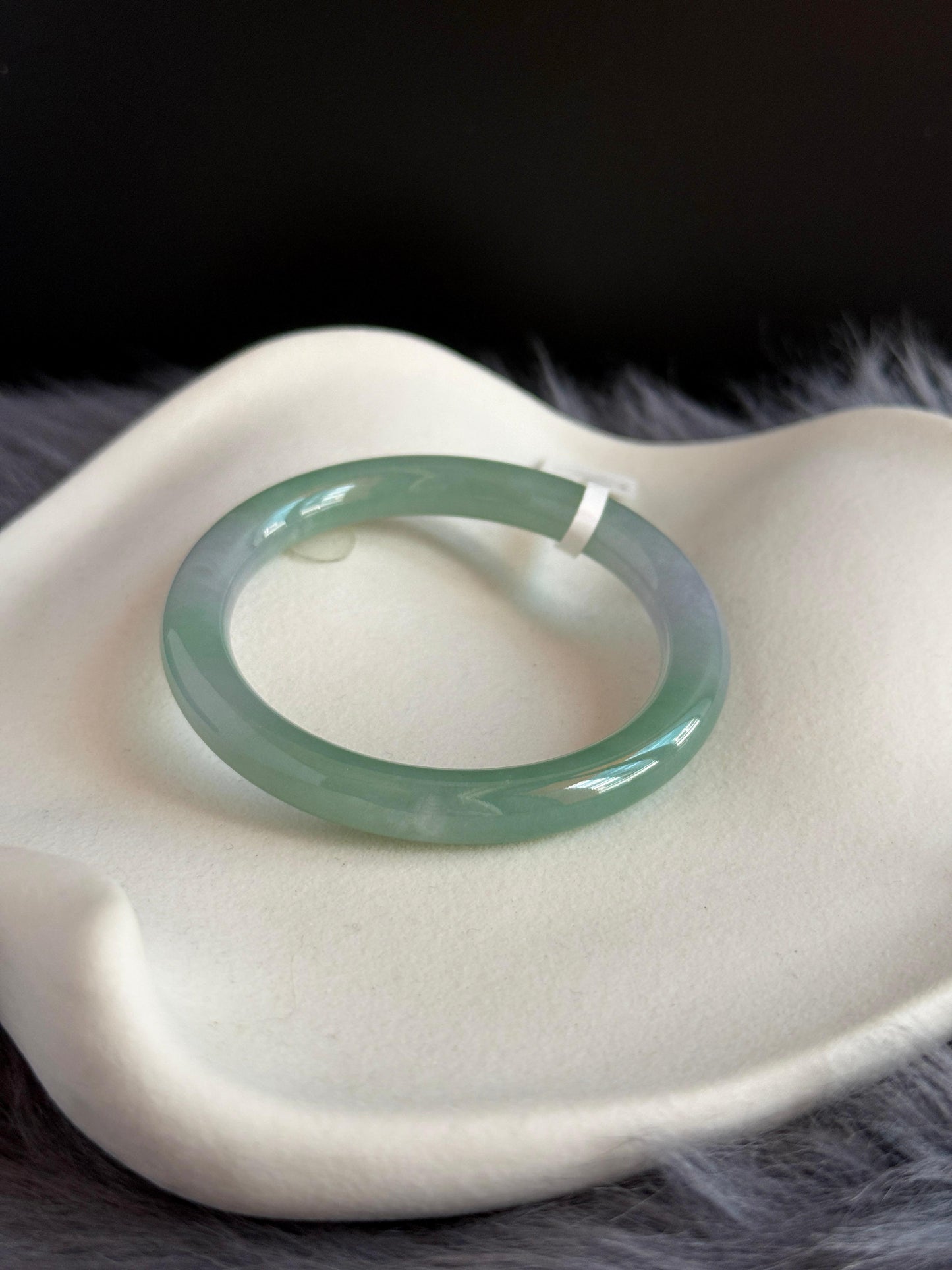 53.3mm Vivid Bluish Green with Lavender