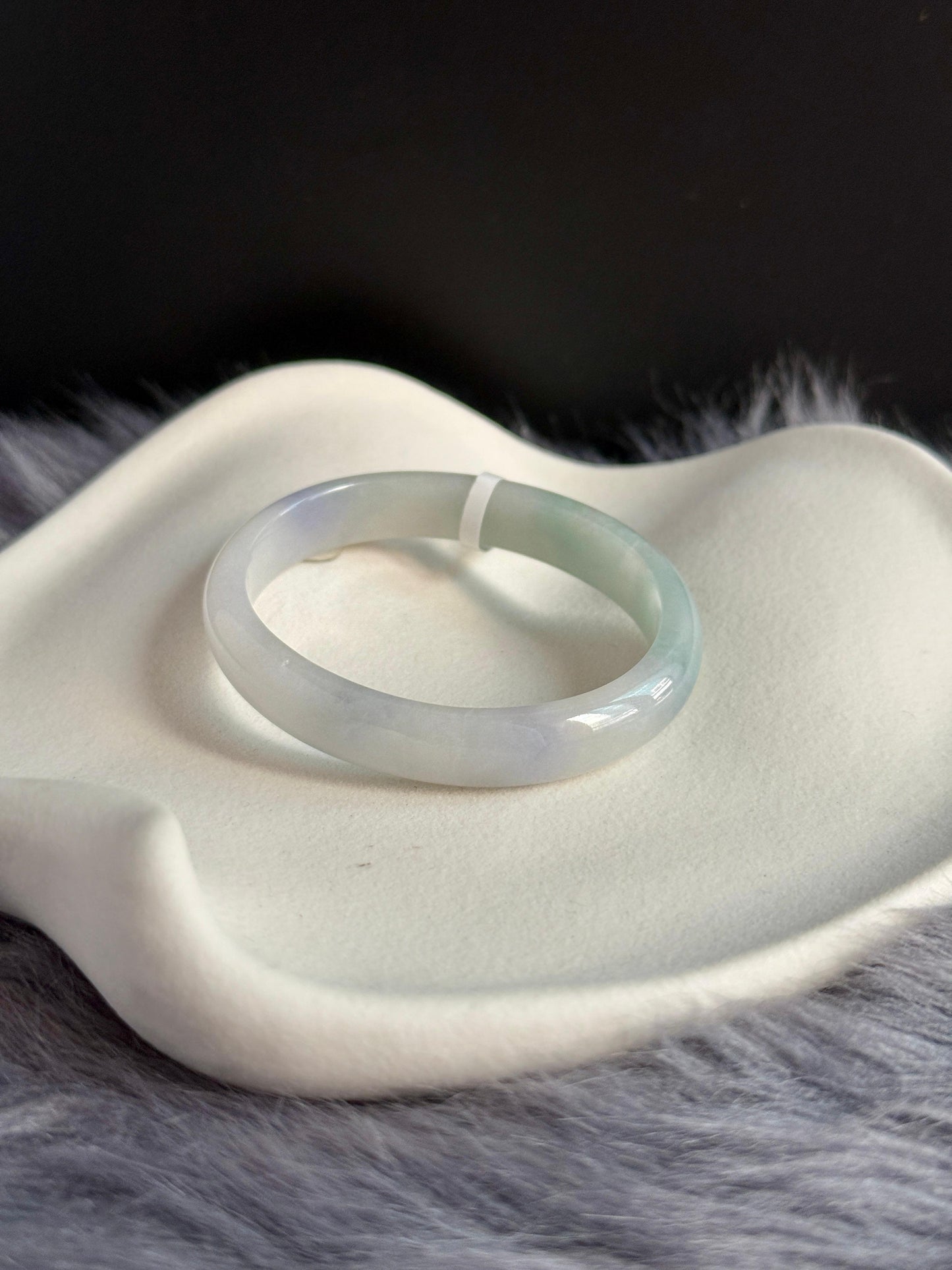 54.8mm Tricolor (Oval)