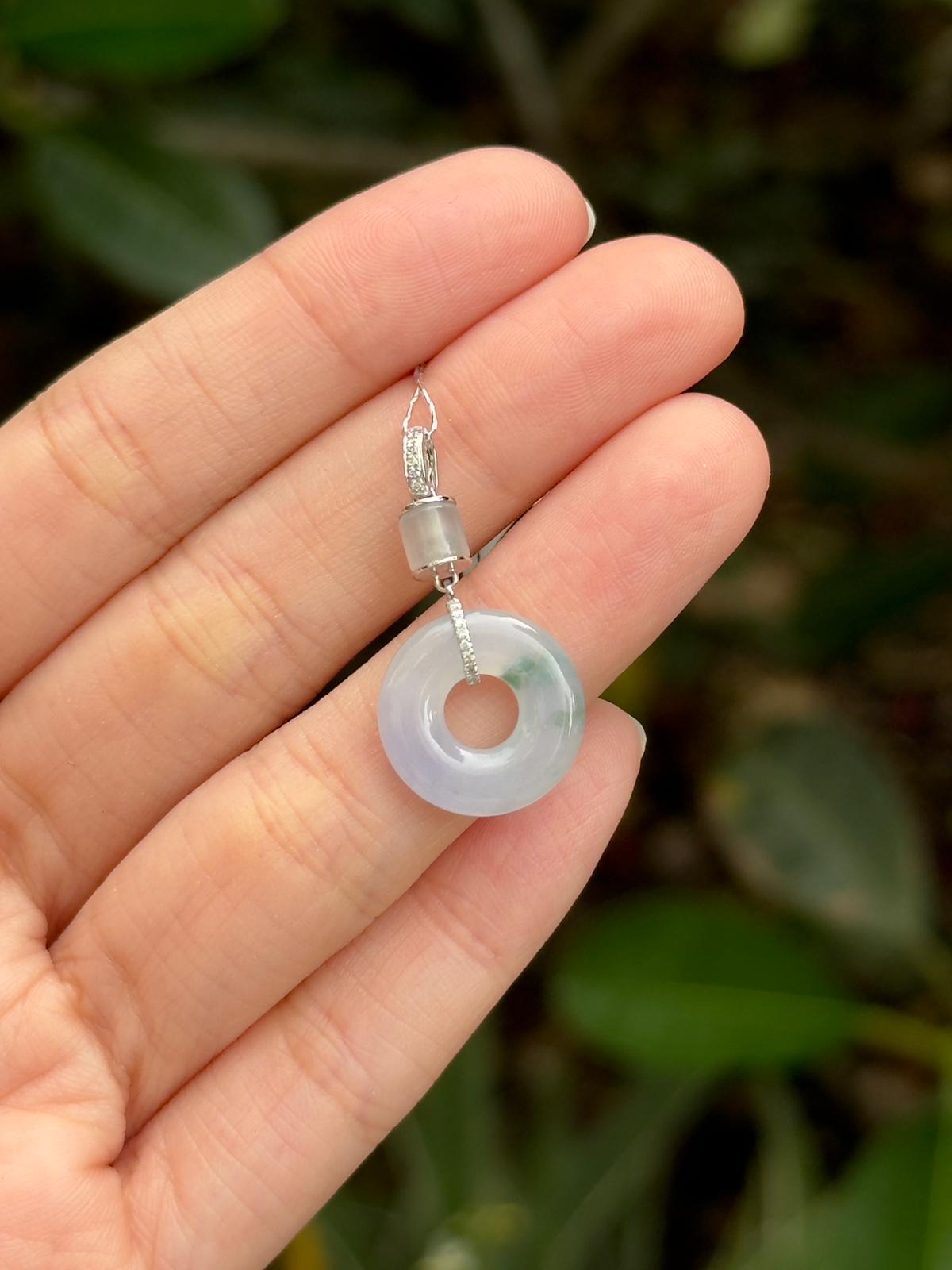 18K Icy Jelly Monet Donut Pendant