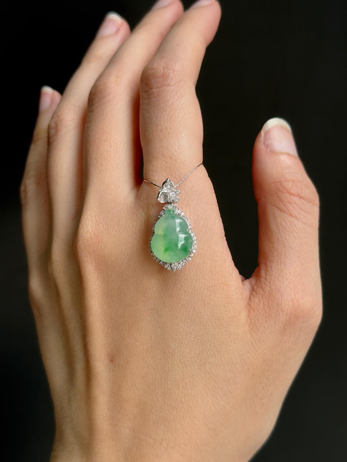 18K Icy Silky Green Hulu Pendant (Collector's Series)