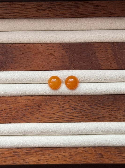 Pair of Fanta Round Cabochons (Rare!)