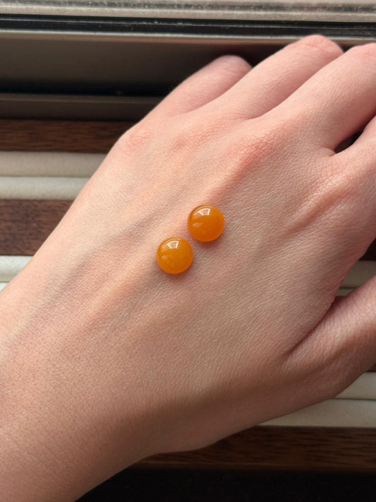 Pair of Fanta Round Cabochons (Rare!)