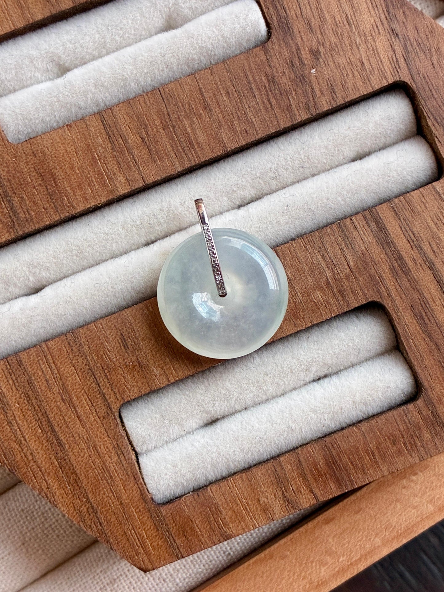 18K Icy Colorless Donut Pendant (Thick Cut!)