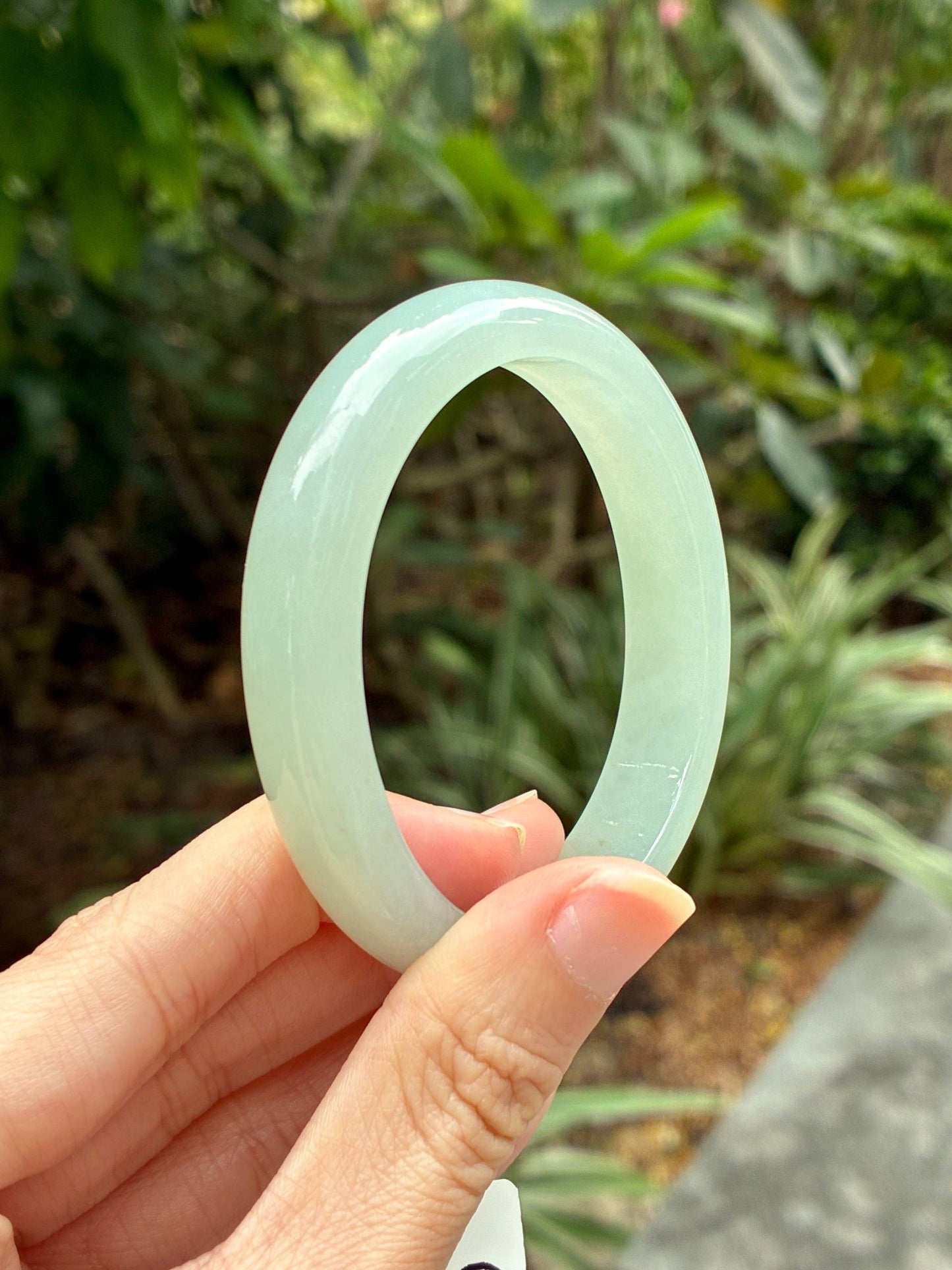 54.0mm Icy Jelly Faint Green Oval (Premium)