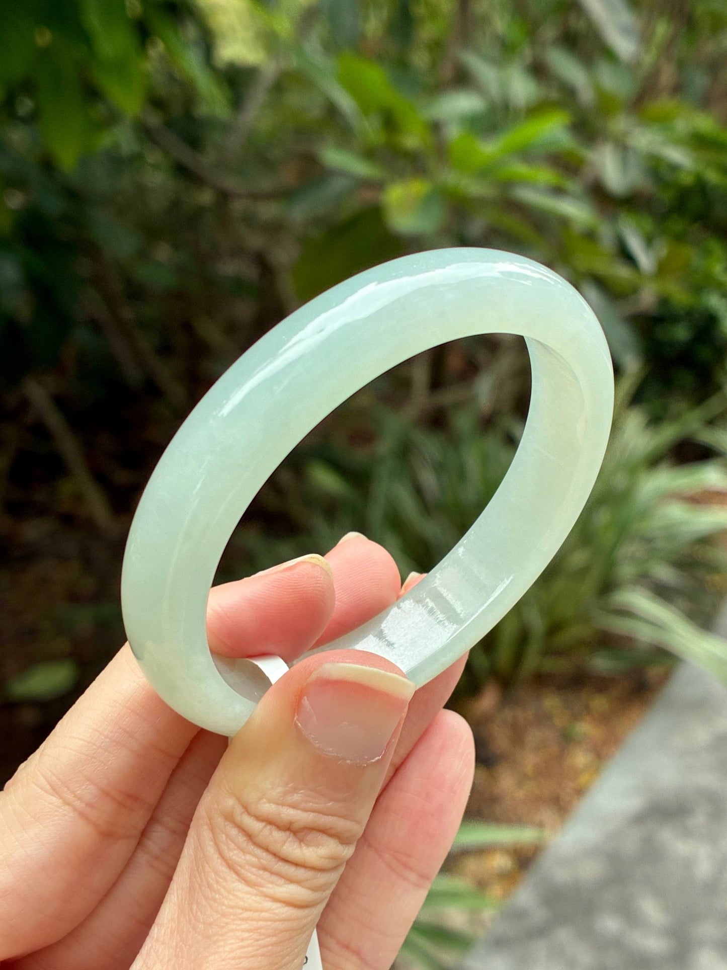 54.0mm Icy Jelly Faint Green Oval (Premium)