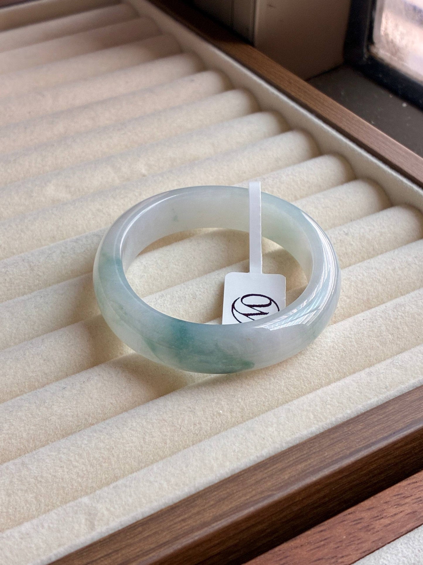 52.4mm Icy Jelly White Florals (Oval)