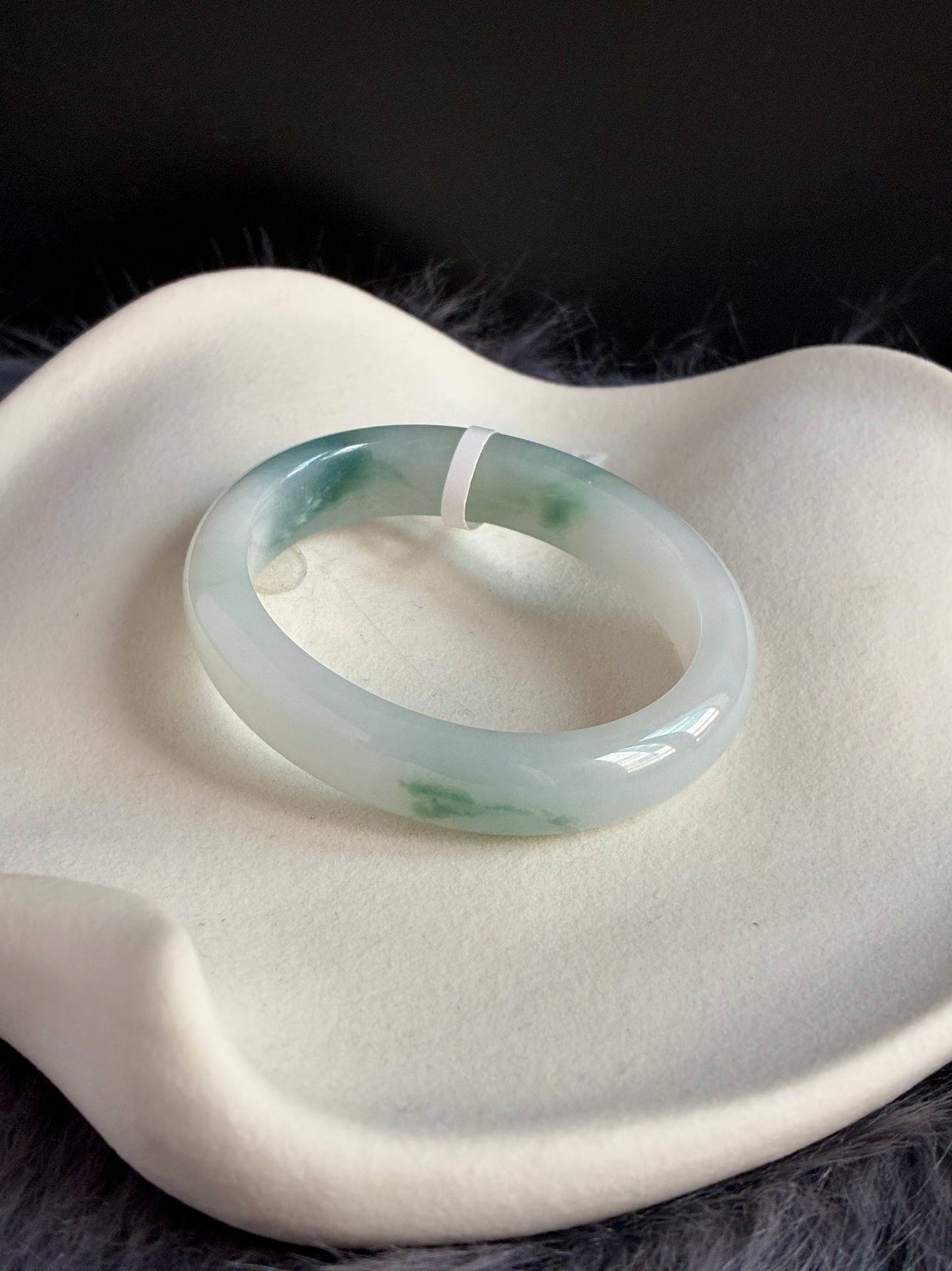 52.4mm Icy Jelly White Florals (Oval)