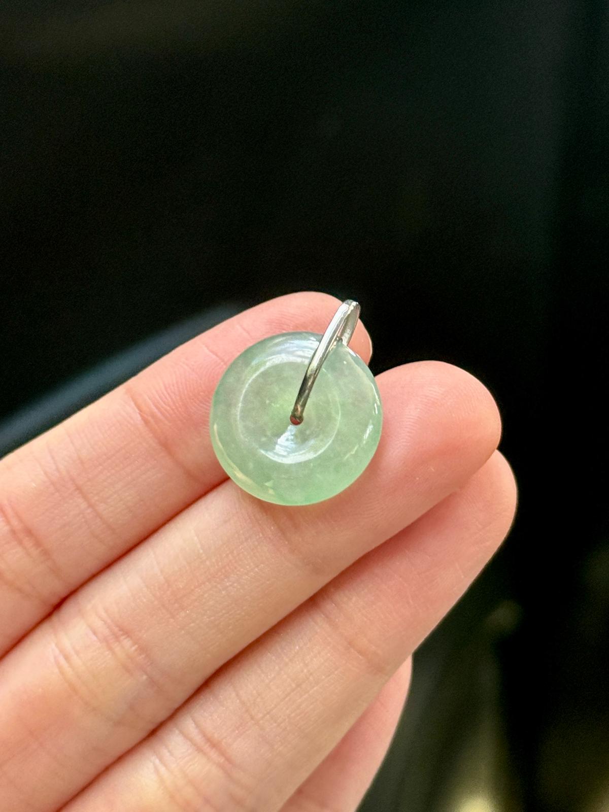 18K Icy Sweet Apple Green Donut Pendant