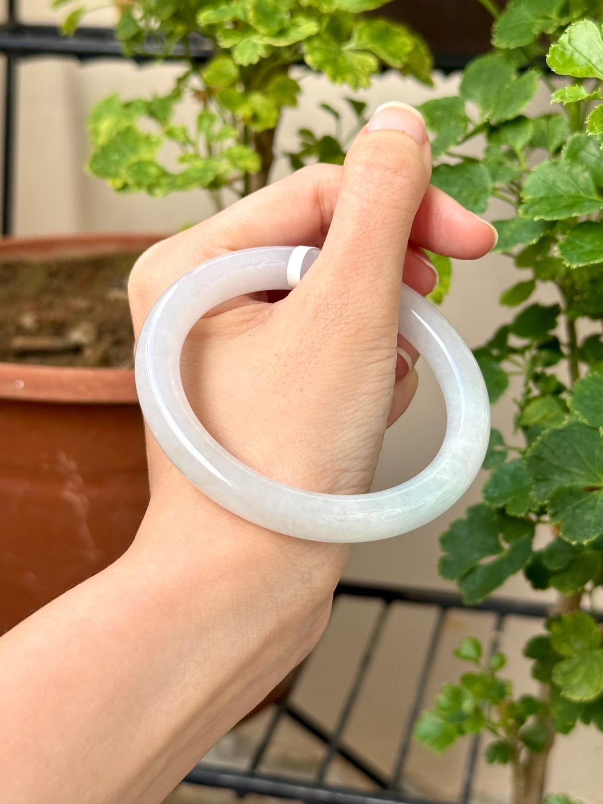 56.8mm Icy White (Premium Cut!)