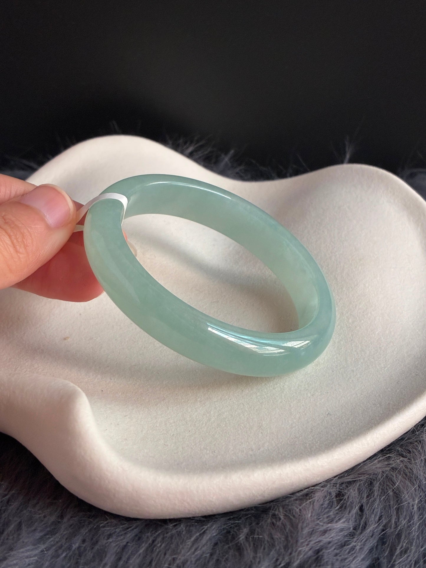 57.5mm Icy Vivid Maldives Turquoise Oval (Premium!)