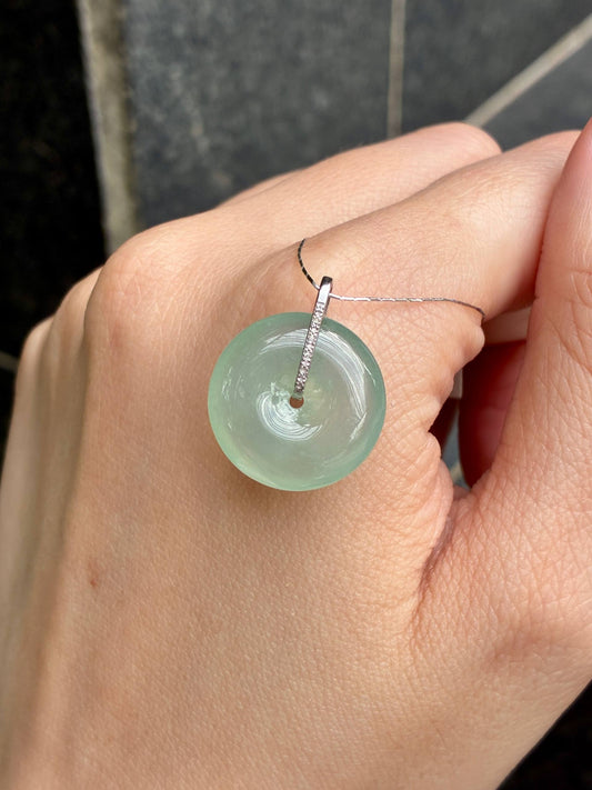 18K Icy Bluish Green Donut Pendant