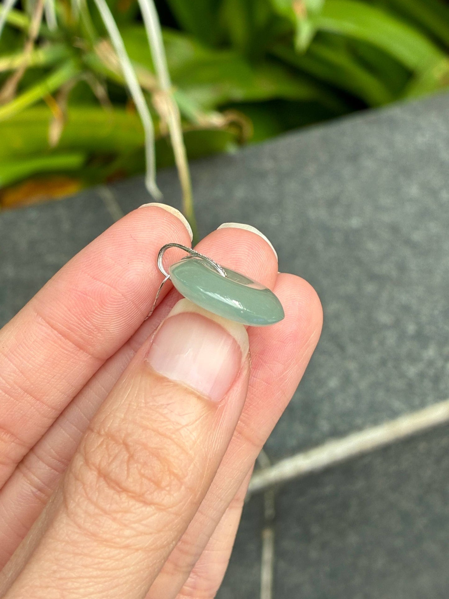 (Weekly Find!) 18K Icy Bluish Green Donut Pendant