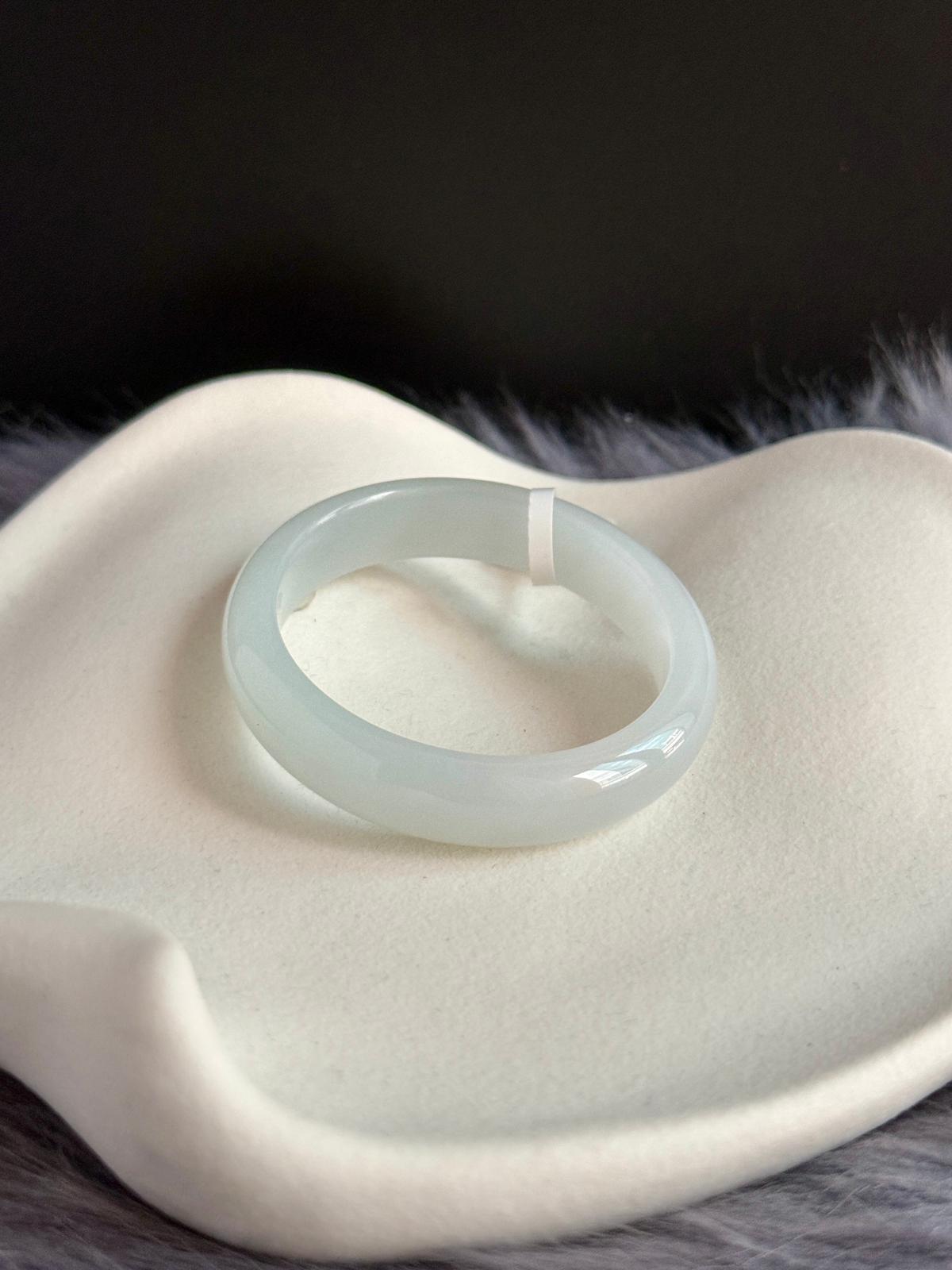 50.5mm Jelly Faint Green (Oval)