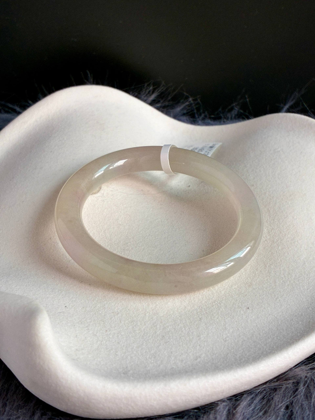 51.8mm Icy Daffodil Pear with Pink (Rare!)