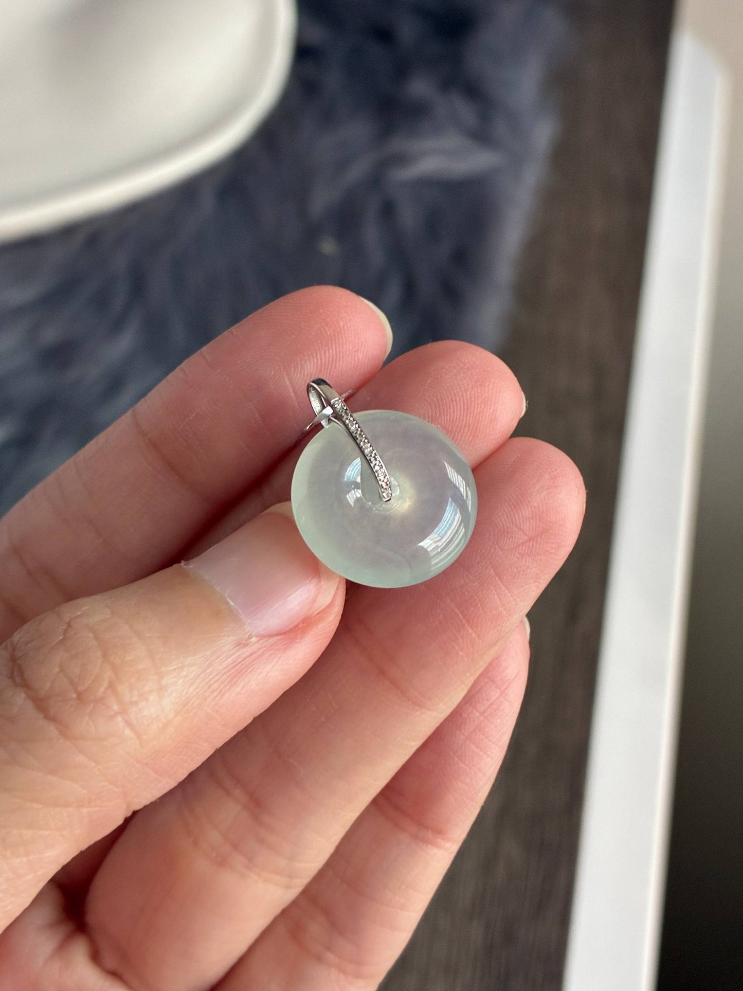 18K Icy Near Colorless Donut Pendant