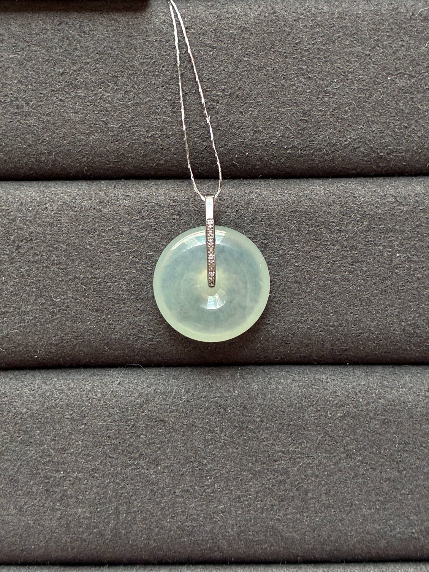 18K Icy Near Colorless Donut Pendant