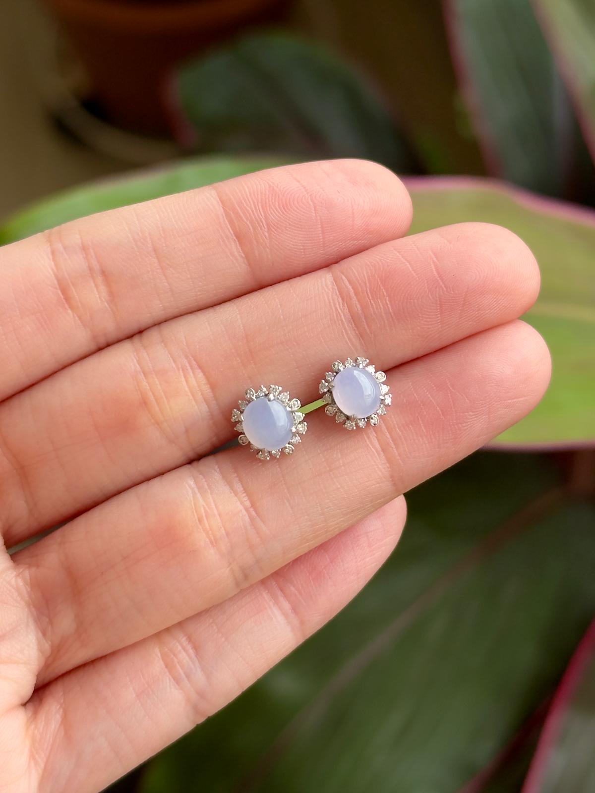 18K Glowy Oval Halo Lavender Earrings